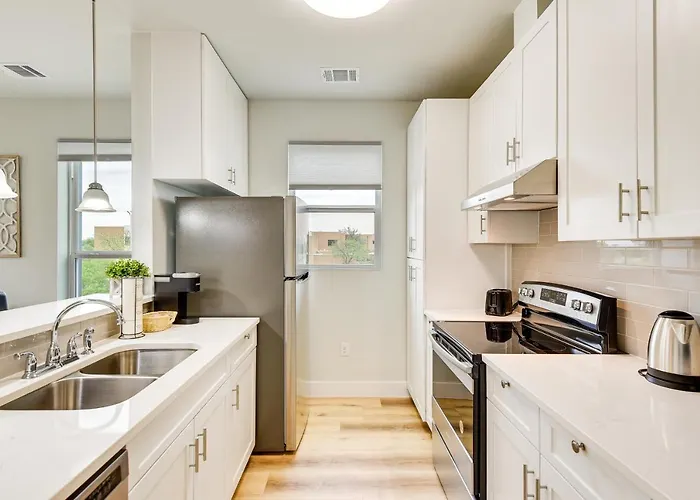 Steps To Tcu Campus: Modern Worth Apartamento