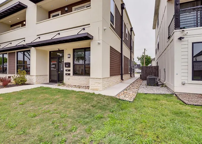 Steps To Tcu Campus: Modern Worth Apartamento *
